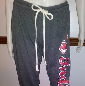 Cleveland Indians Med Capri Sweatpants Chief Wahoo